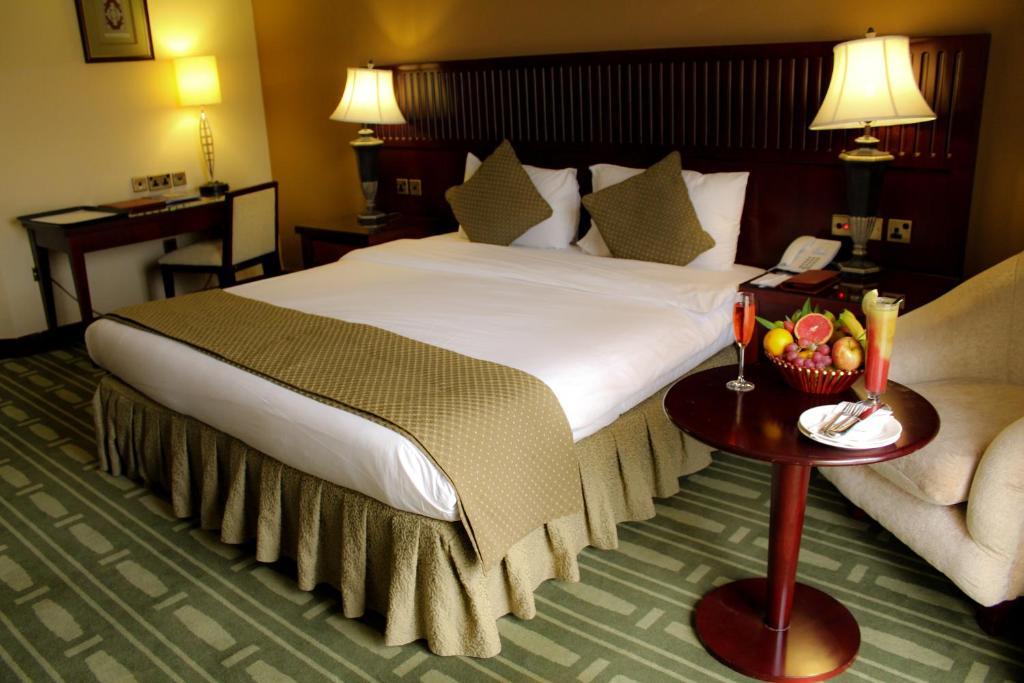 Golden Tulip Khatt Springs Resort & Spa 라스알카이마 객실 사진