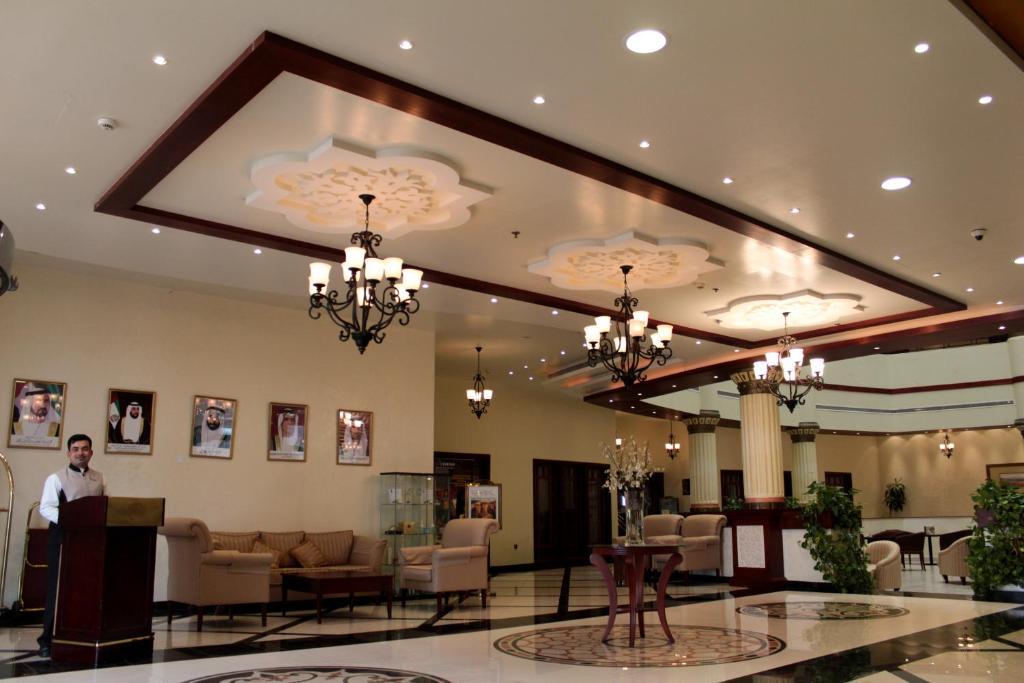 Golden Tulip Khatt Springs Resort & Spa 라스알카이마 외부 사진