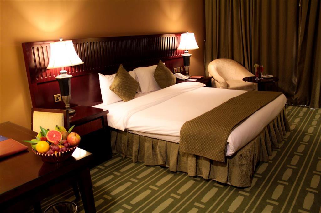 Golden Tulip Khatt Springs Resort & Spa 라스알카이마 외부 사진