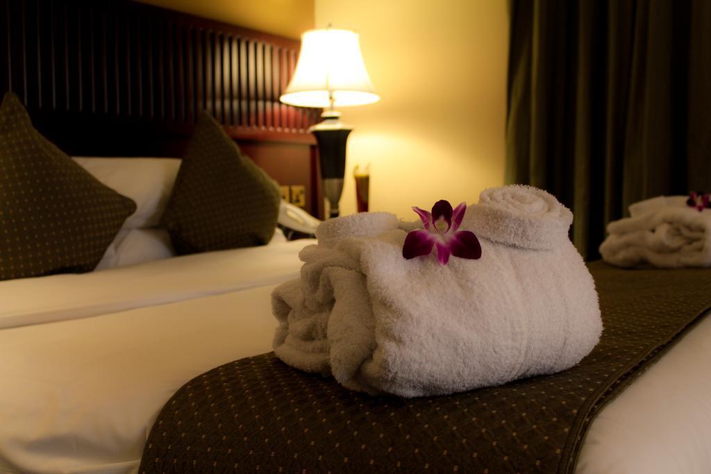 Golden Tulip Khatt Springs Resort & Spa 라스알카이마 외부 사진